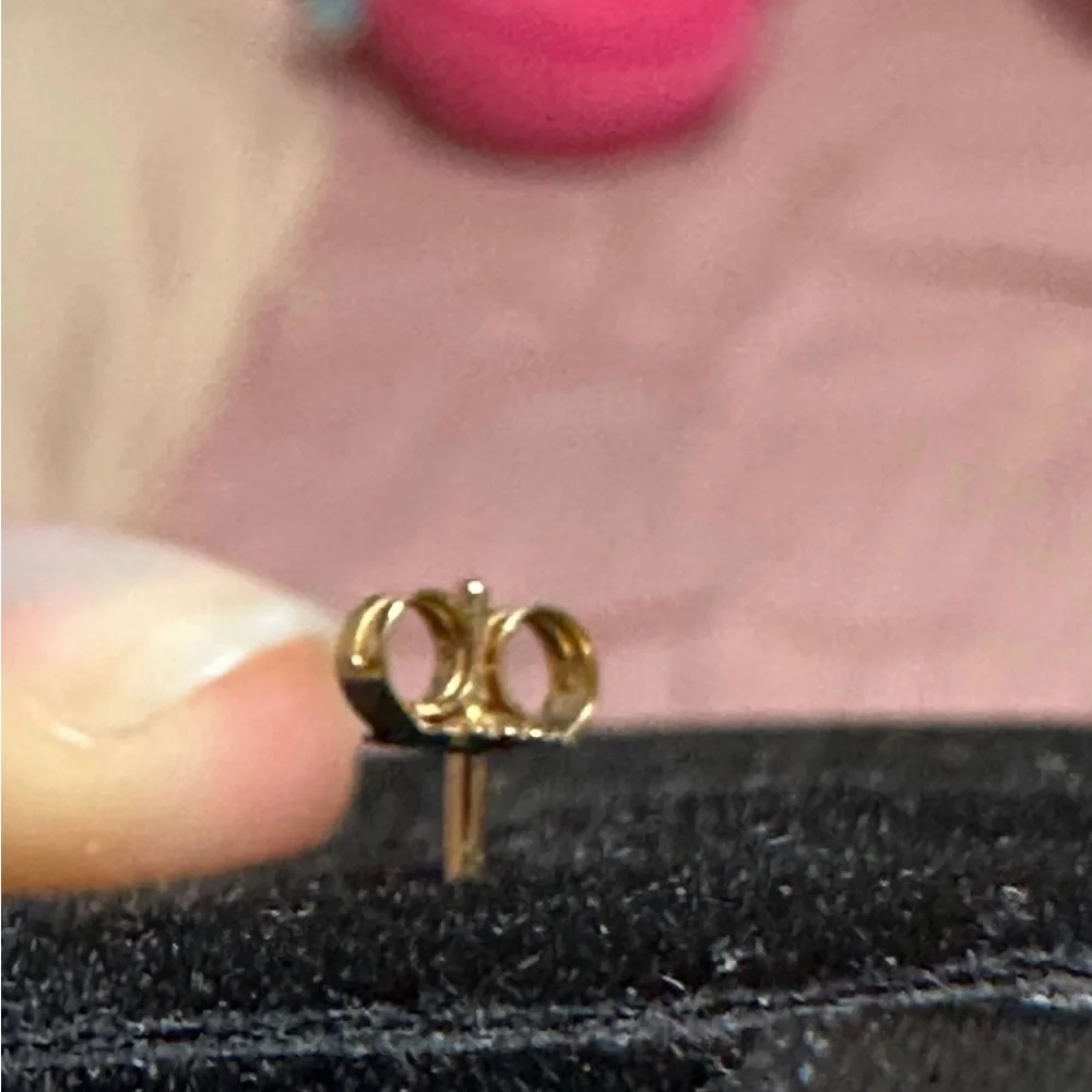 Mejuri Single Tiny Diamond Stud - Picture 15 of 16